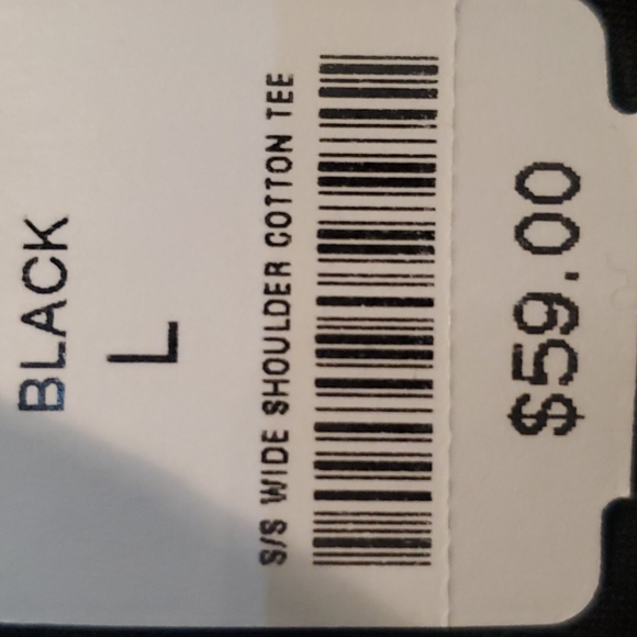 Wide shoulder cotton tee - Picture 3 of 3